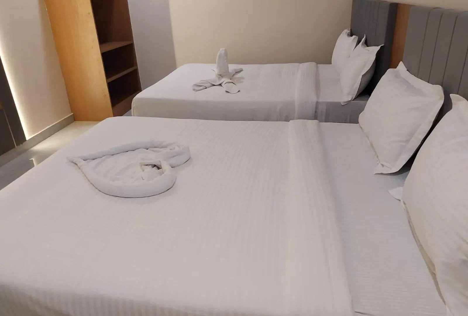 Hotel Grs Palace Varanasi