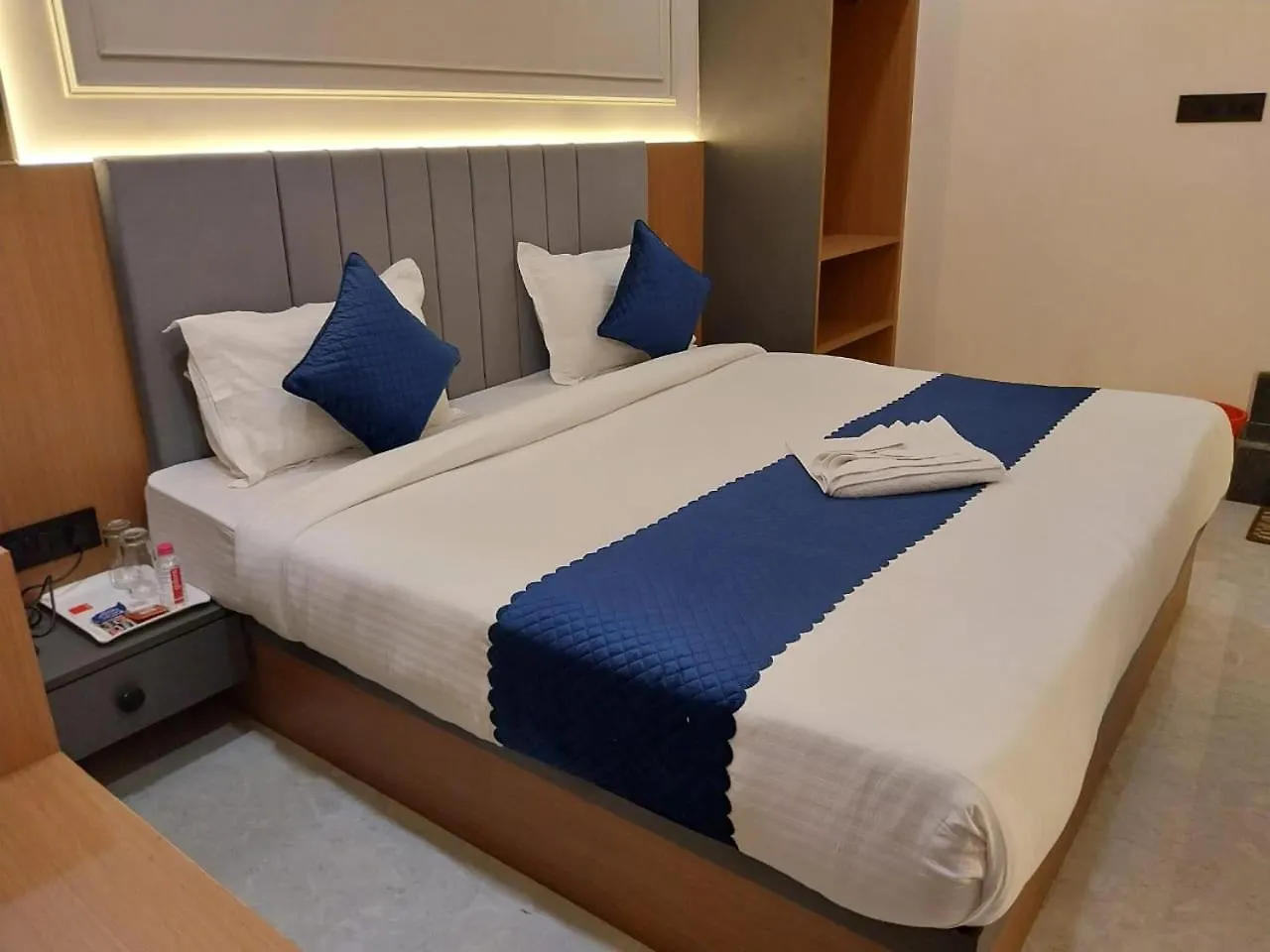 Hotel Grs Palace Varanasi